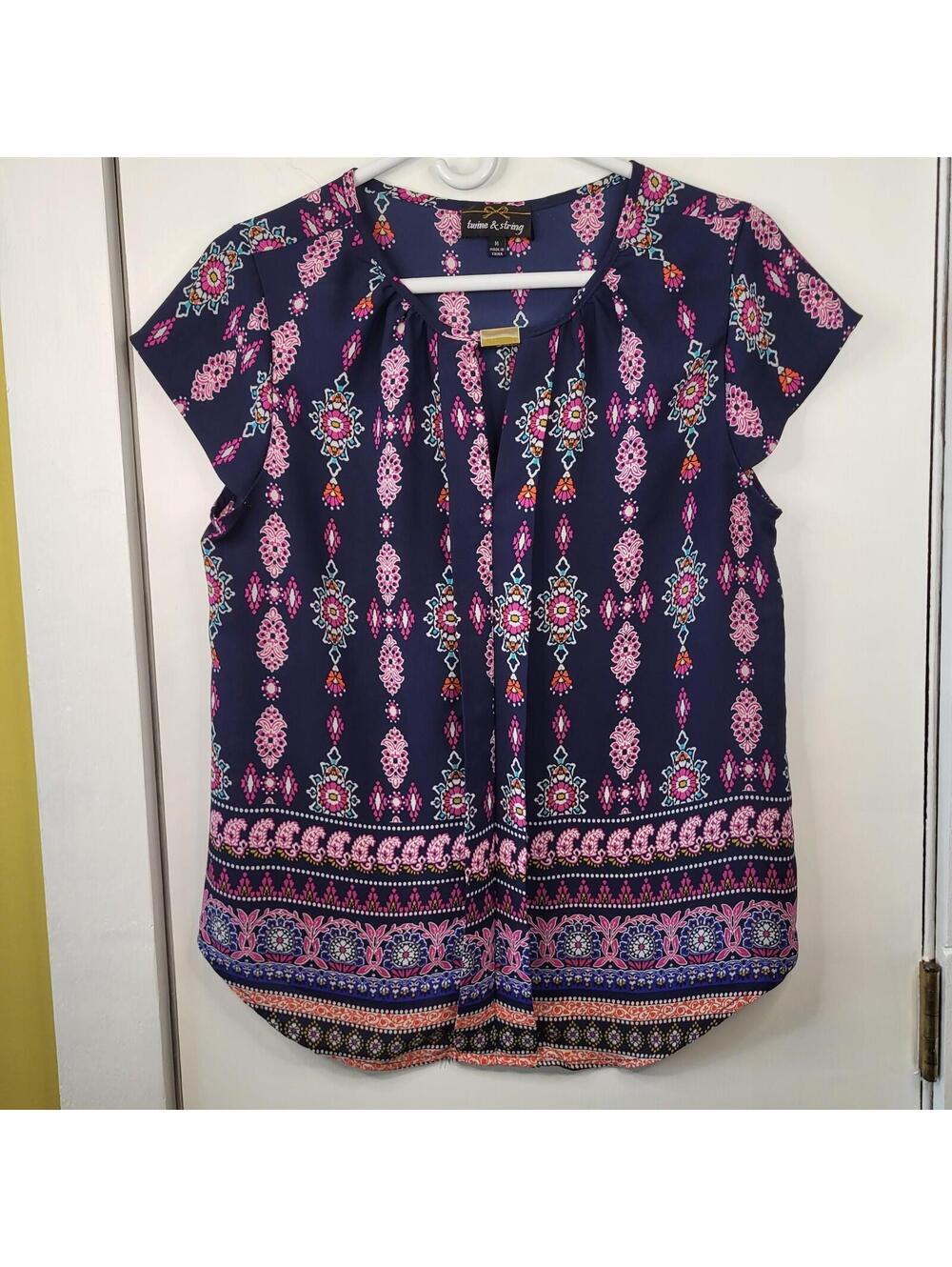 Twine & String blouse vibrant pink & white geometric pattern navy blue base Med